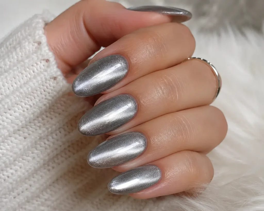 Classic Silver Cat Eye Nails