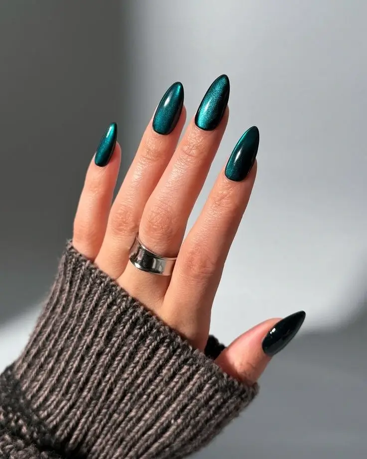 Dark Teal Cat Eye Nails