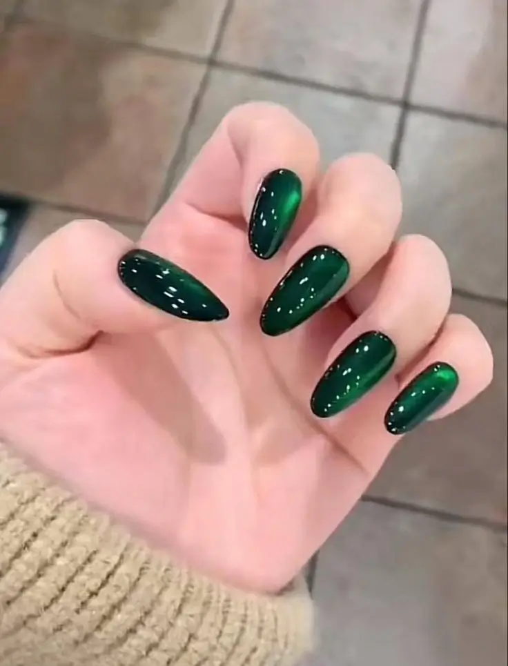 Emerald Acrylic Nail Designs
