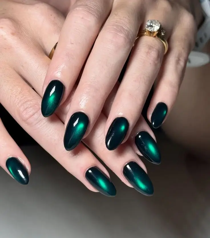 Emerald Green Nails Short