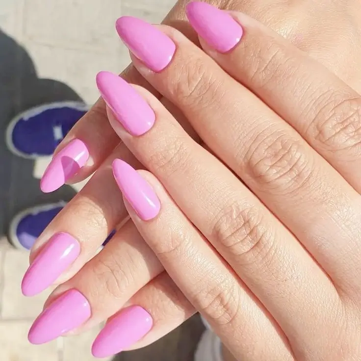 Oval Pink Nails