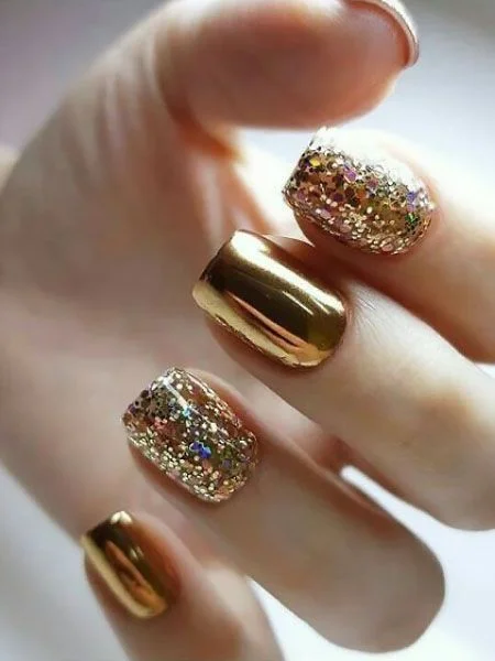 Light Gold Nails Short